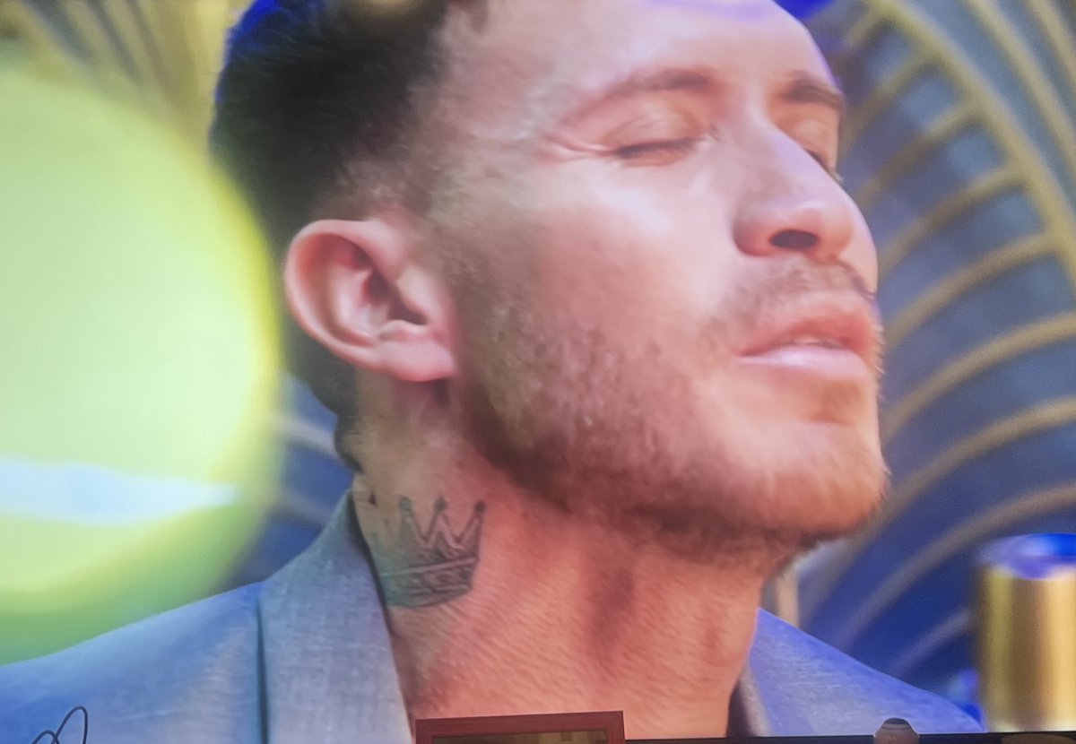 mikitagenia's tweet image. Chicos este personaje Santiago no esta bien de la cabeza en serio estoy totalmente obsesionada con el cringe que me da #loveisblind