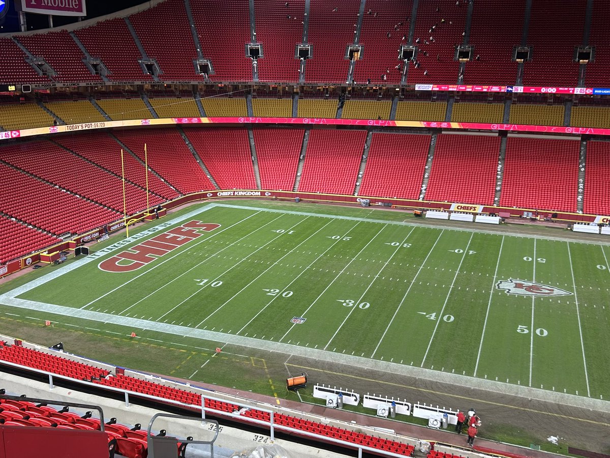 Travis Hogan tweet media