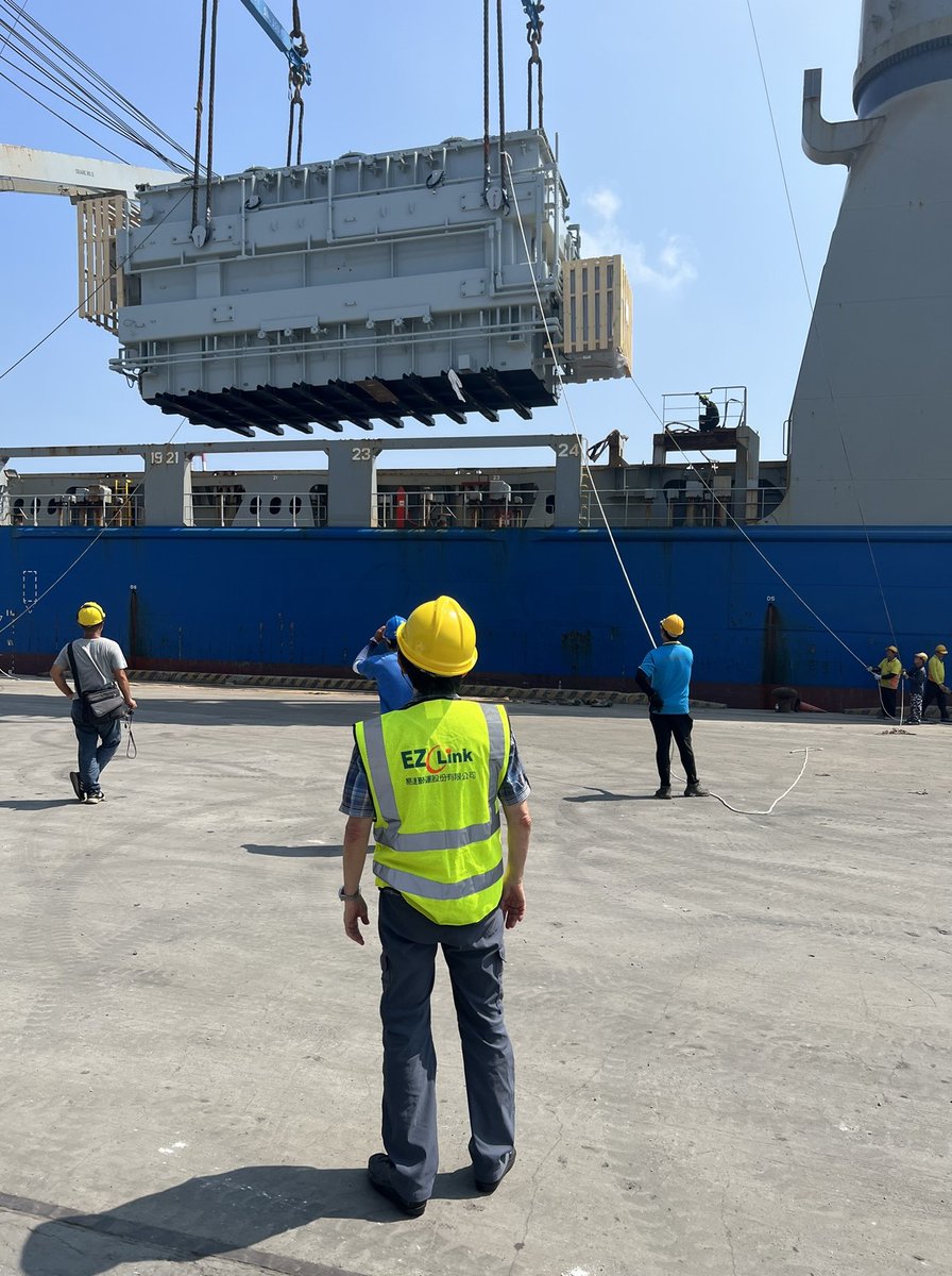 FreightRachel's tweet photo. EZ Link report shipment of transformers from Taiwan to the USA.
https://t.co/ymR8pMOfGD
#projectcargonetwork #PCN #projectcargo #heavylift #OOG #oversizedcargo #cargo #freight #logistics #projectlogistics #heavycargo #EZLink #shipment #shipping #Taiwan #USA https://t.co/zEmOcAh7kG