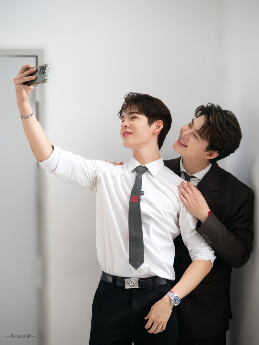BowmiN_TS's tweet photo. เซลฟี่กันเบาๆ ฮ๊อฟฟฟ

#Saint_sup
#MingEr
#ppoomntp_
#ภูมที่ไม่���ีสระอิ
#PoomSaint #ภูมเซ้นต์
#หวานใจผู้ใหญ่จอม
#MySweetHeartJom https://t.co/j80buOwMoj