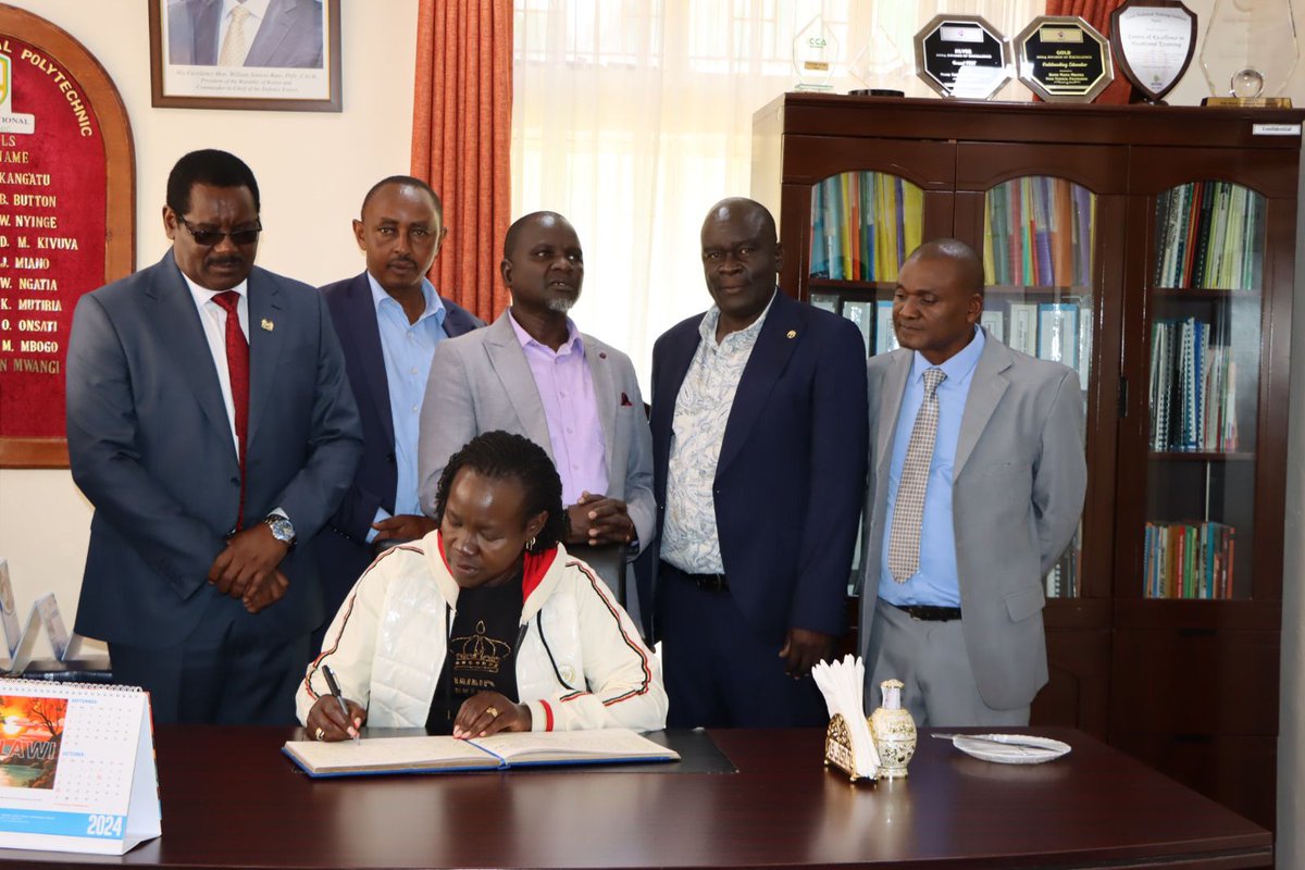 Muoria_Dr's tweet image. I met with 13 Principals of National Polytechnics and TVET representatives from Muranga University of Technology and Technical University of Kenya during the Curriculum Review meeting at The Nyeri National Polytechnic. 

250 curriculum experts drawn from the National Polytechnics…