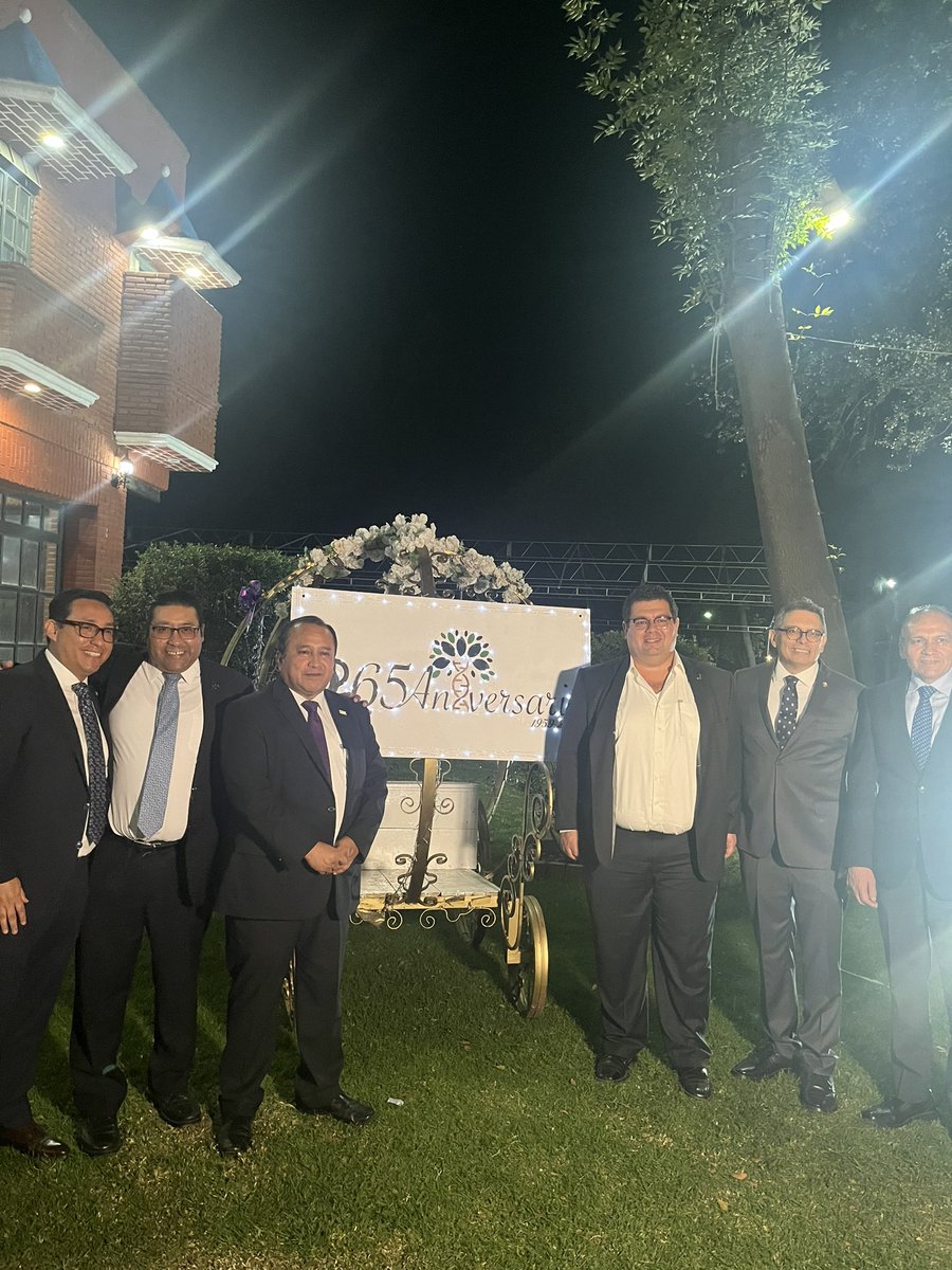 NorbertoValU's tweet photo. En la Celebración Nacional del 65 Aniversario del @colpos, tuve el gran privilegio de conversar con grandes aliados del @CNAgropecuario como Subsecretario de Educación del @Edomex, @CIMMYT, IICAMexico, @SENASICA, @ConacofiOficial, #SNICS, #UAChapingo. Enhorabuena 🌽🌾 https://t.co/owsU6ze1fM