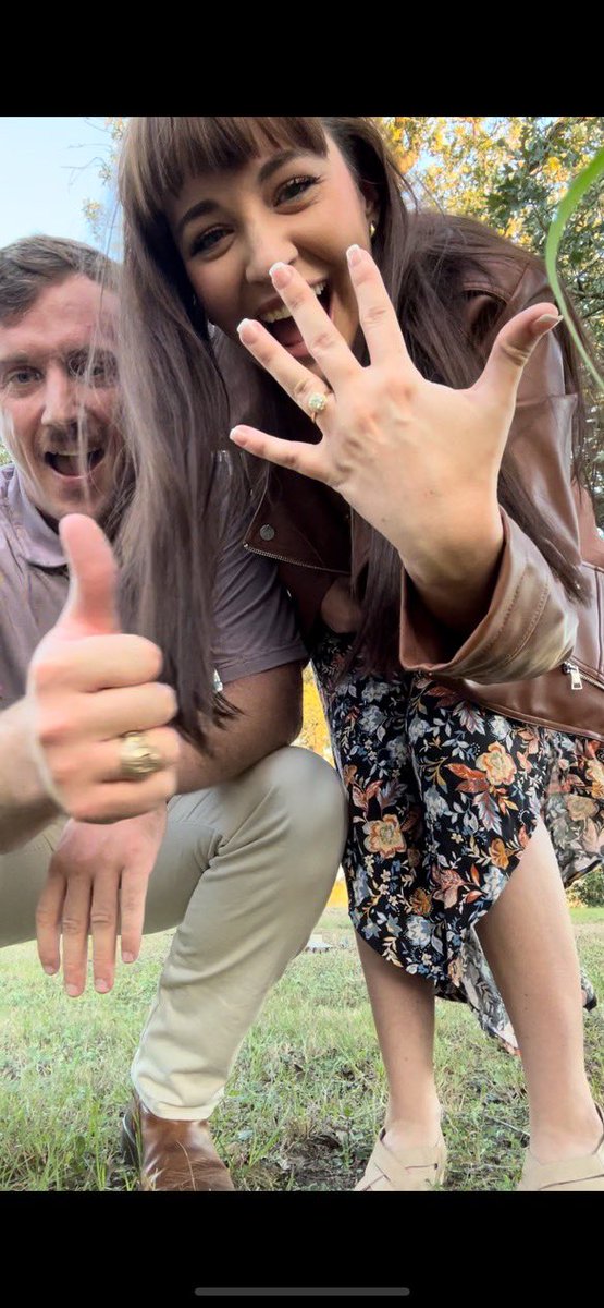 💍💍💍 
#ENGAGED!!!
💍💍💍