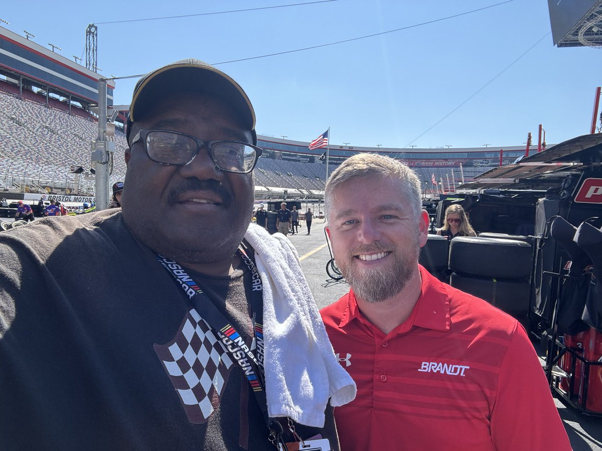 Kevin from Va tweet media