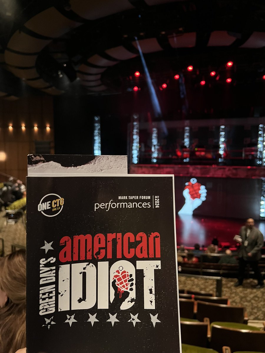 reevecreates's tweet photo. Tonight!

@CTGLA https://t.co/tMffMrGH3D