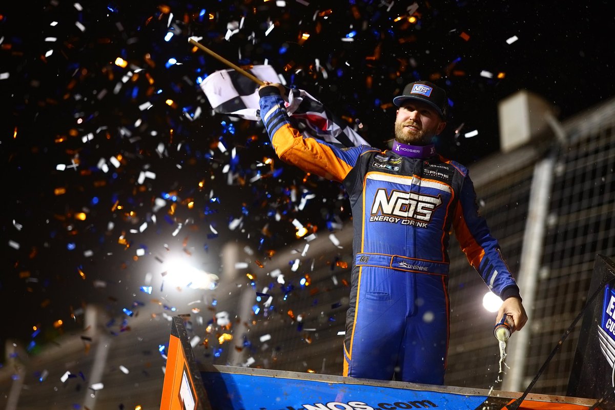 Don’t worry, that blinding light was just Sunshine on his way to Victory Lane at  
#WorldFinals! 

#NOSEnergy//#GetAfterIt//#TeamNOS