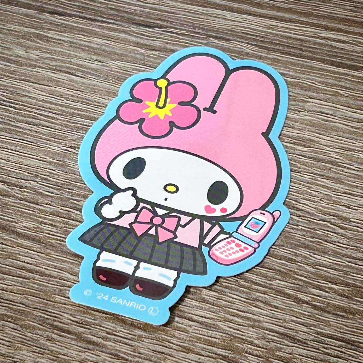 「友達がギャルの隊長のシールだよとくれたのが嬉しくて描きました 」|とねり🧸のイラスト