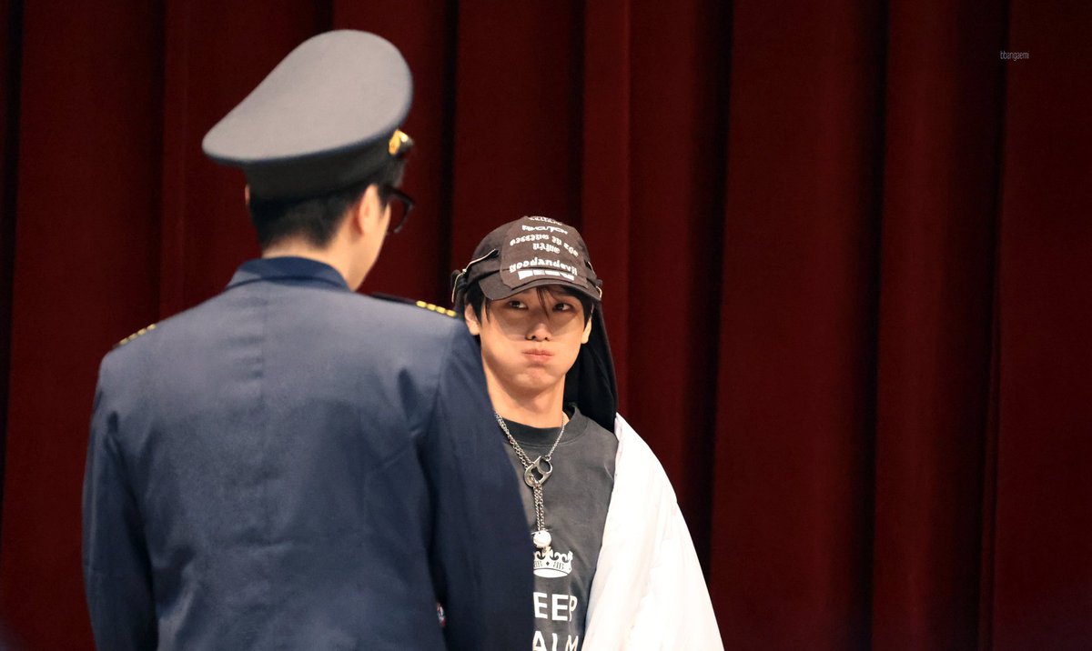 여자들만잡혀가고싶은게아님
어떤 뿌뿌아기연하도 잡혀가고싶어 안달났다