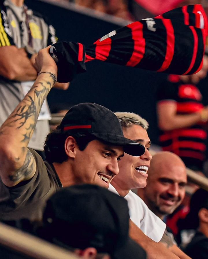 CentralFlaNacao's tweet photo. SEREMOS FELIZES ❤️ https://t.co/XLSJbfXNAH