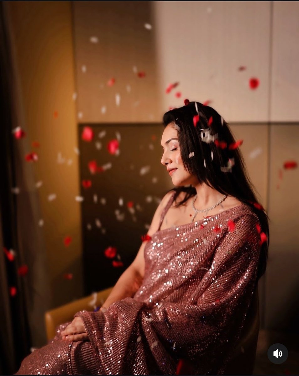 🌹
<a href="/iammalikasingh/">Mallika Singh</a> 
.
.
.
#mallikasingh