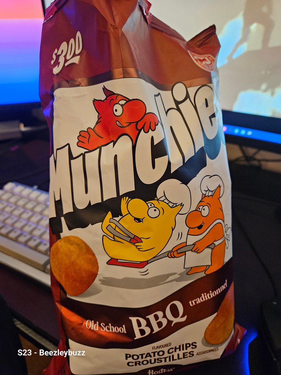 Beezleybuzz tweet media