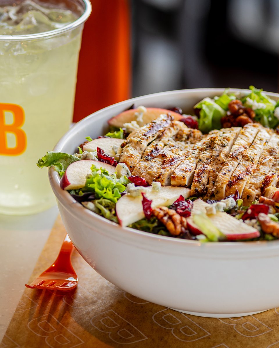 Lettuce impress you with something special! 🥗

The Tuscan Harvest Salad: grilled chicken, crisp apples, candied walnuts, dried cranberries, blue cheese, and raspberry dressing.