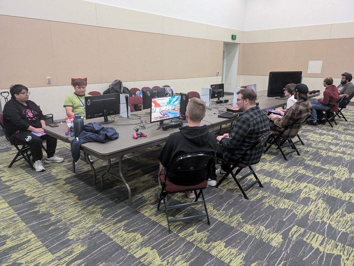 BigLittleFights's tweet photo. Street Fighter 6 gamers @SNAFUCon ! https://t.co/gutqO7kXBj