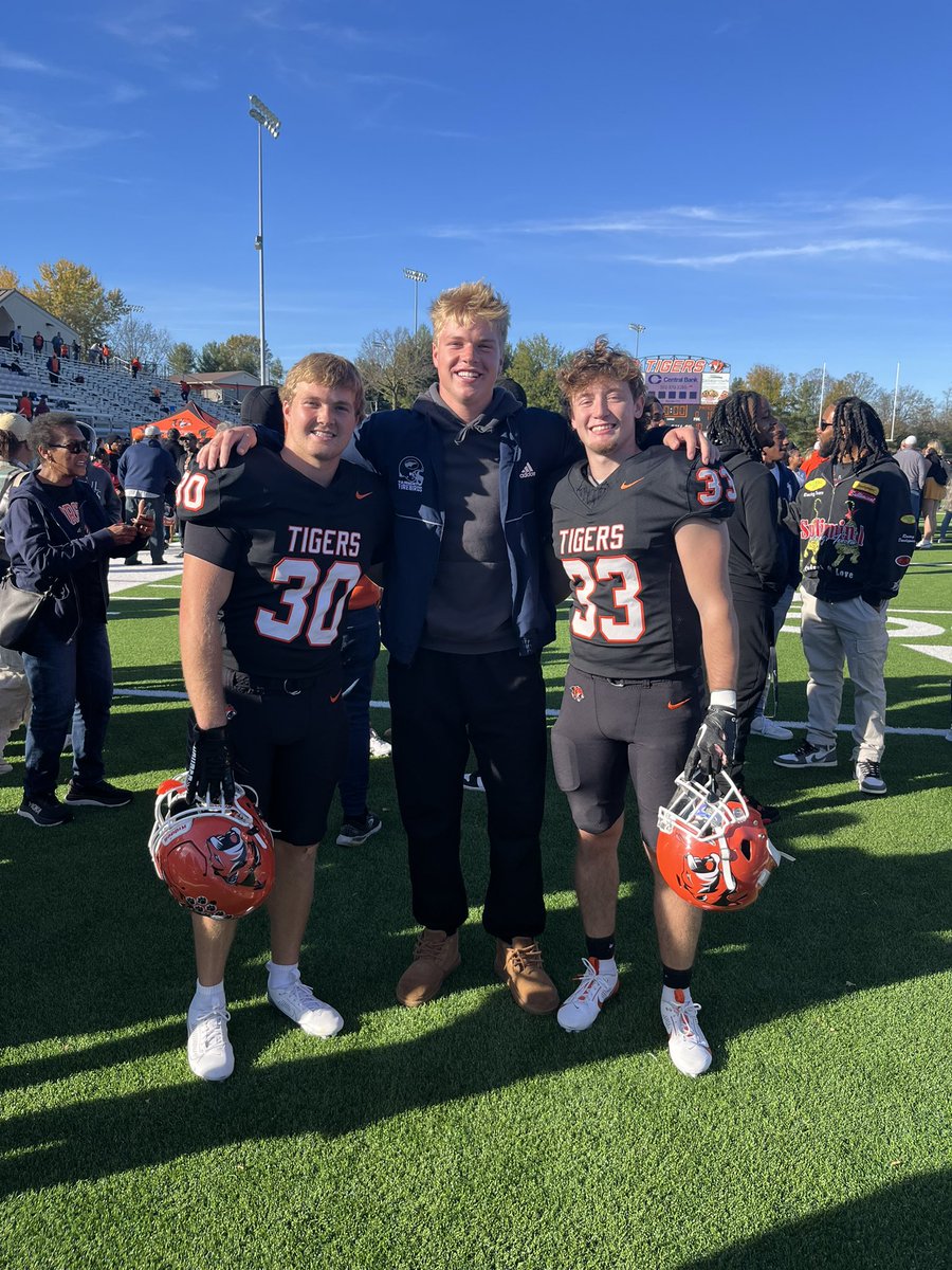 Brock Baker (@bakerbrock10) on Twitter photo Great atmosphere at <a href="/Gtown_Football/">Georgetown College Football</a> getting to watch my brothers <a href="/drewbaker12112/">drew baker</a> and <a href="/ChristianM_2727/">Christian McDonald</a> pull out a W on senior day! Always a great time at Gtown!
Thank you <a href="/CoachDamGC/">Coach Damschroder</a> and <a href="/GtownCoachO/">Chris Oliver</a> for the hospitality
<a href="/FBFairmont/">Fairmont Football</a> <a href="/CoachGantz/">Andrew Gantz</a> <a href="/Pipeline_Rec/">Pipeline Recruiting (ALL SPORTS)</a> Great atmosphere at <a href="/Gtown_Football/">Georgetown College Football</a> getting to watch my brothers <a href="/drewbaker12112/">drew baker</a> and <a href="/ChristianM_2727/">Christian McDonald</a> pull out a W on senior day! Always a great time at Gtown!
Thank you <a href="/CoachDamGC/">Coach Damschroder</a> and <a href="/GtownCoachO/">Chris Oliver</a> for the hospitality
<a href="/FBFairmont/">Fairmont Football</a> <a href="/CoachGantz/">Andrew Gantz</a> <a href="/Pipeline_Rec/">Pipeline Recruiting (ALL SPORTS)</a>