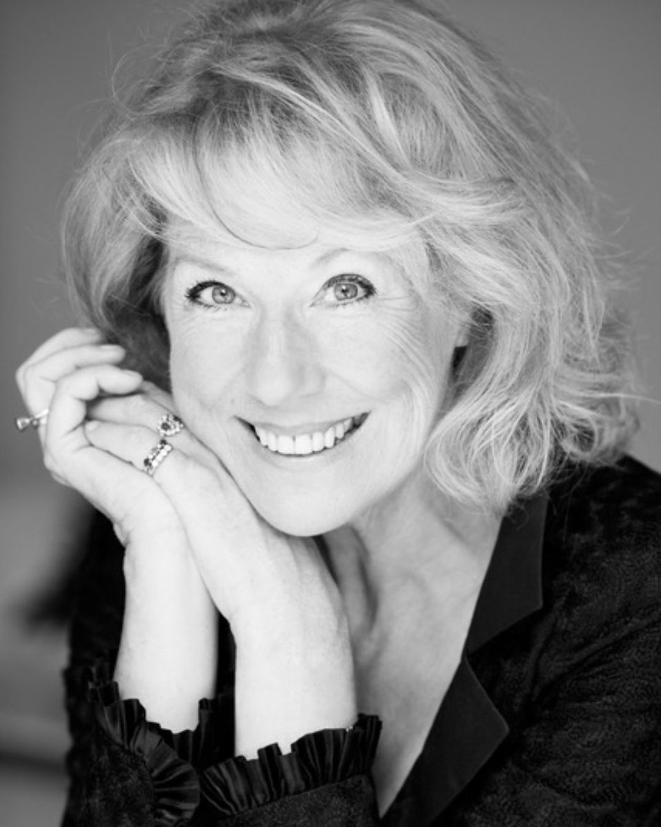 We welcome Edith Wiens, acclaimed soprano and pedagogue, for this public master class and private sessions with our Faculty of Music singers!