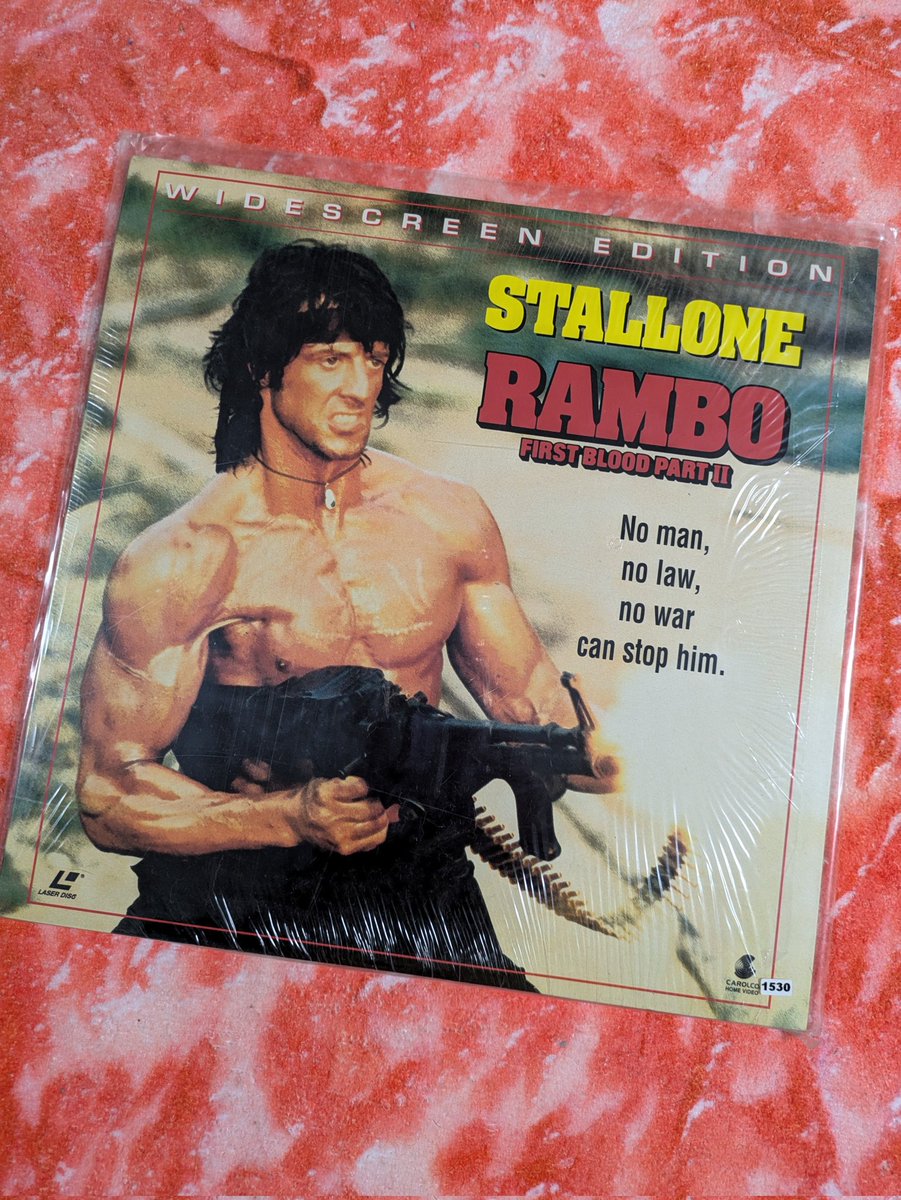 JOHNRAMBO9's tweet photo. #シルベスター・スタローンのメモラビリアブログ
本日のブログ記事
https://t.co/mhLnp9VrX6
我が家の
#シルベスター・スタローン
映像ライブラリー
#SylvesterStallone
Movie Library at my home.
No.625:
#ランボー怒りの脱出
#RamboFirstBloodPart2
Category: Laser Disc
Released in U.S.A. https://t.co/w9G83CPasM