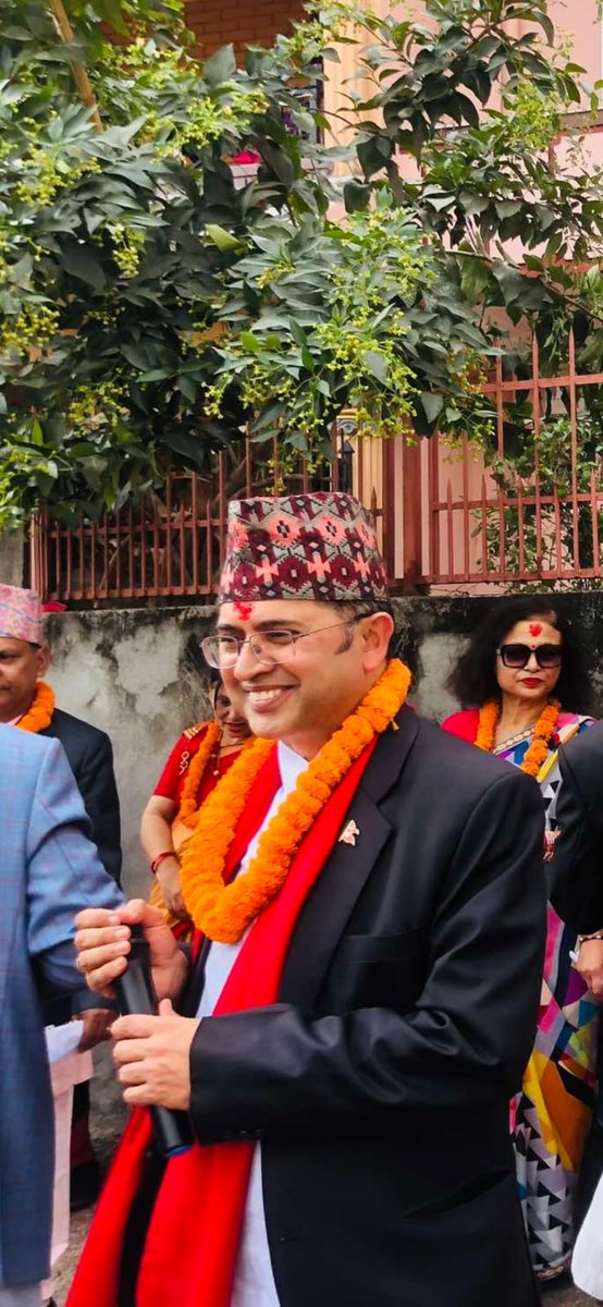 TimsinaM's tweet photo. आहै भन मेरा भाइ हो: देउसीरे।
भाइटीका २०८१को सबैजनमा शुभकामना।।। https://t.co/iCAFJU1aVB