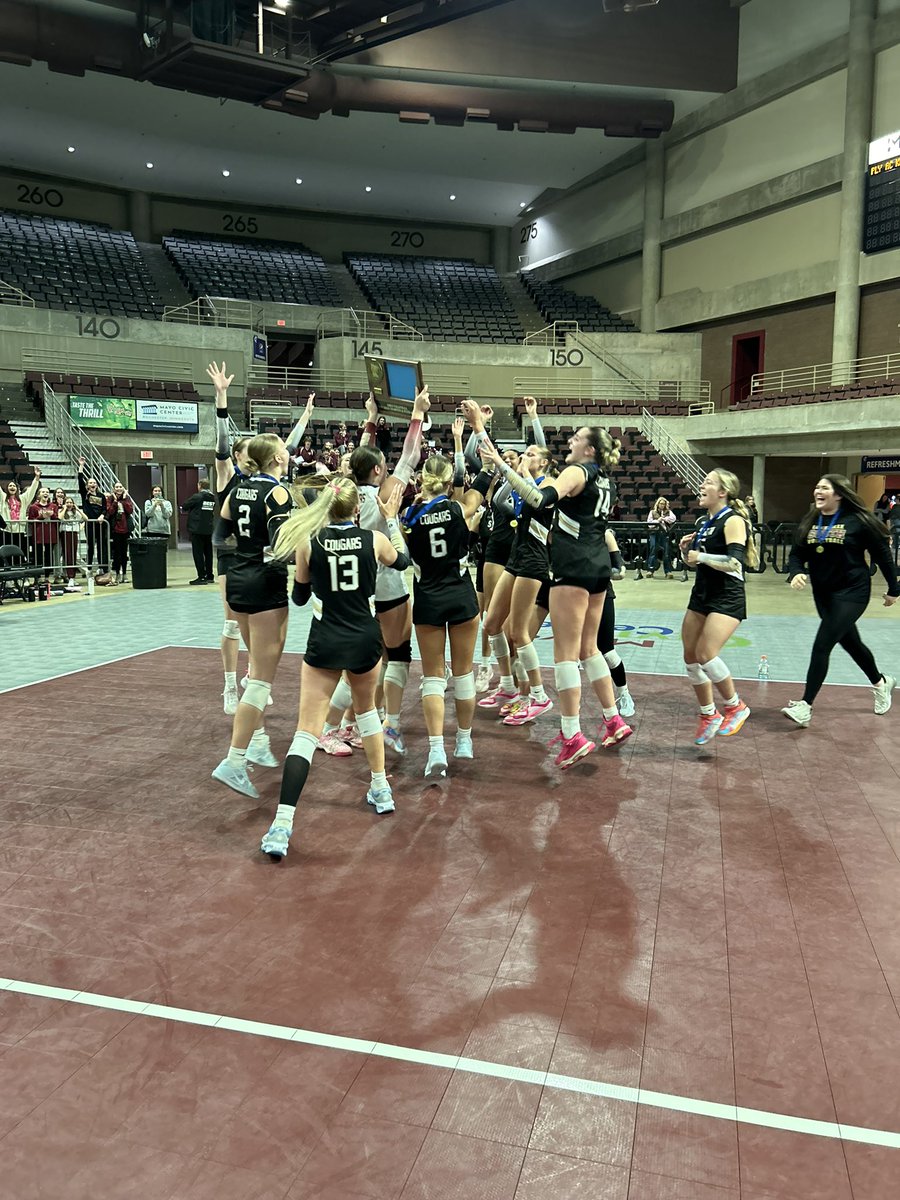 Mrs. Johnson tweet media