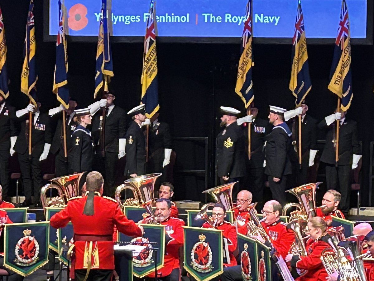 RNinWales's tweet photo. Another wonderful evening at the Welsh Festival of Remembrance held this year at @ICCWales . BZ to Laura Sydney, the soprano vocalist and @HMSCambria reservist who treated the audience with an amazing solo performance https://t.co/kk2nXLTlcN