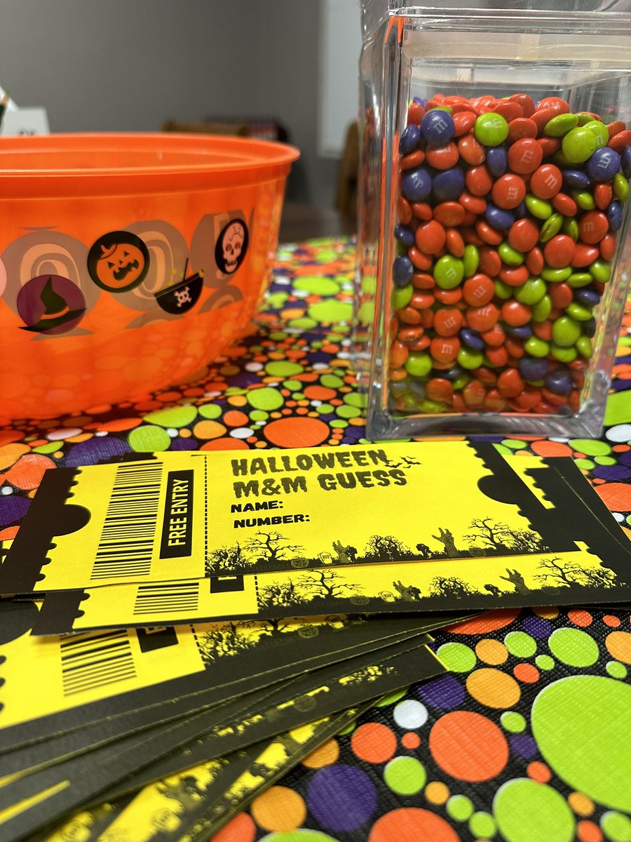 paulapbtinker's tweet photo. How many candies did we fit in there? Take a sweet guess if you dare! Win or lose, playing is not a scare! But Beware! If you win, you may be asked to share! #GhoulMMs https://t.co/GfWbzBDWig