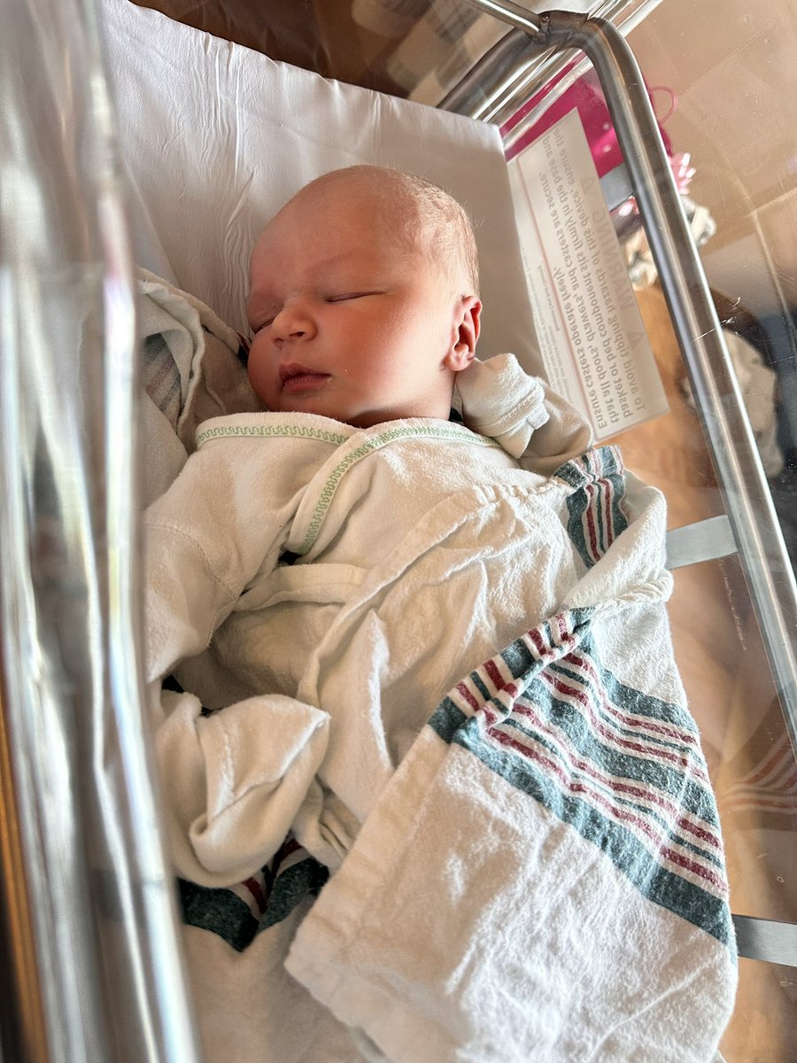 yeaa_ight's tweet photo. The beginning of a lifetime of unconditional and all-consuming love. 🖤🫶🏼

Welcome to the world lil man. 
10-30-2024 https://t.co/qzzTt0aVgU