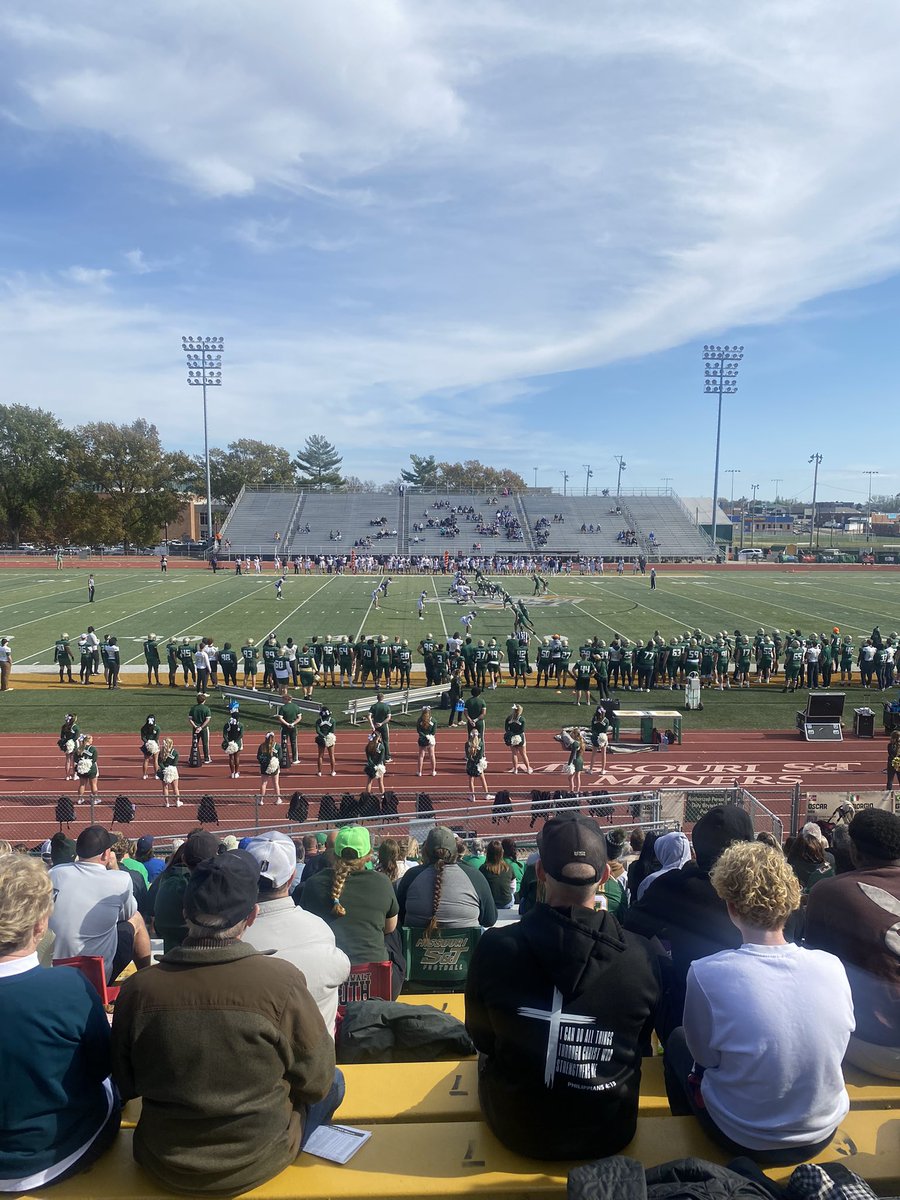 Had a good visit at S&amp;T today, thank you <a href="/CoachSudhoffMST/">Coach Sudhoff</a> for the invite it was fun. 
<a href="/LNEagleFootball/">Eagle Football</a> @CoachEslick