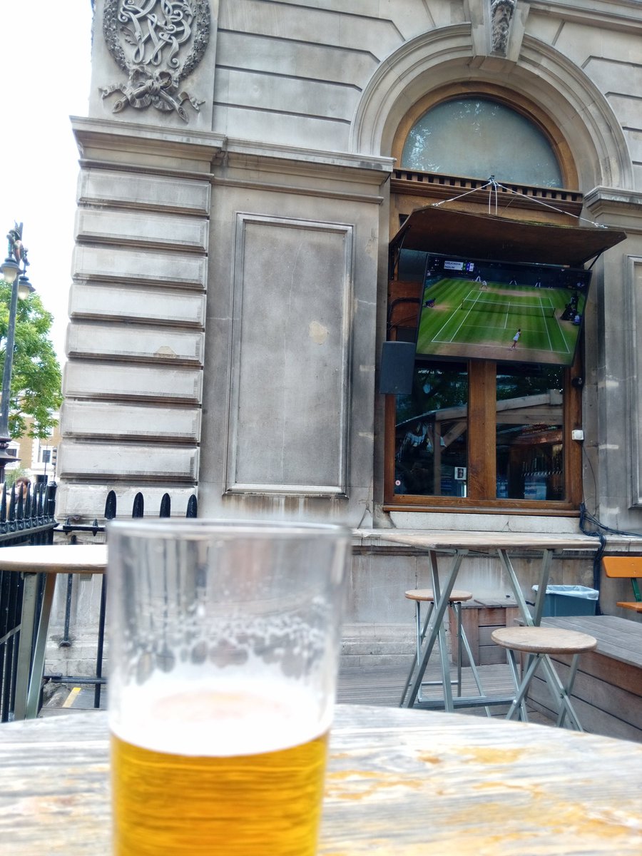 livefromlowfell's tweet photo. @MicrobusG Always a good beer @eustontap https://t.co/KApY8R942R