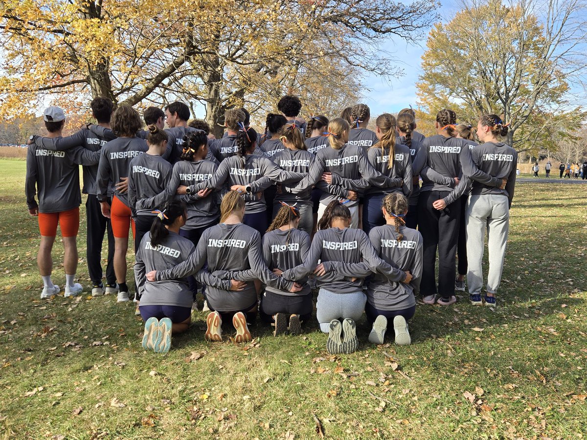 PiosXC's tweet image. 🔸️🔹️Conference Recap🔹️🔸️ 

𝙄𝙣𝙨𝙥𝙞𝙧𝙚𝙙 was the word of the day. It was our mantra this whole week leading up to the Conference Championship. Everyone raced inspired today; we had 16 Lifetime PRs today, and 5 Season Best races. 

Women finished 6th
Men finished 7th