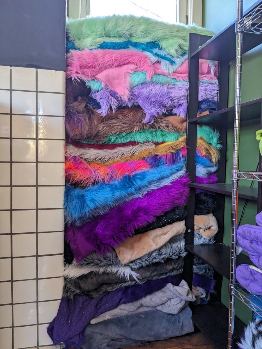 Got a ton of #fur4sale !! Check it all out on t.me/bexyardsale !!