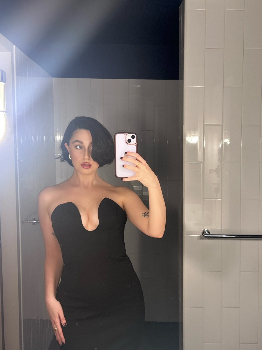 sydney tweet media