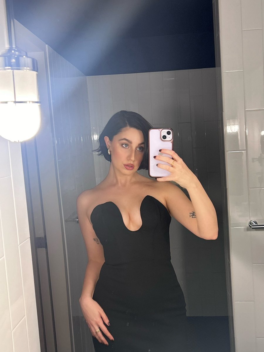 sydney tweet media
