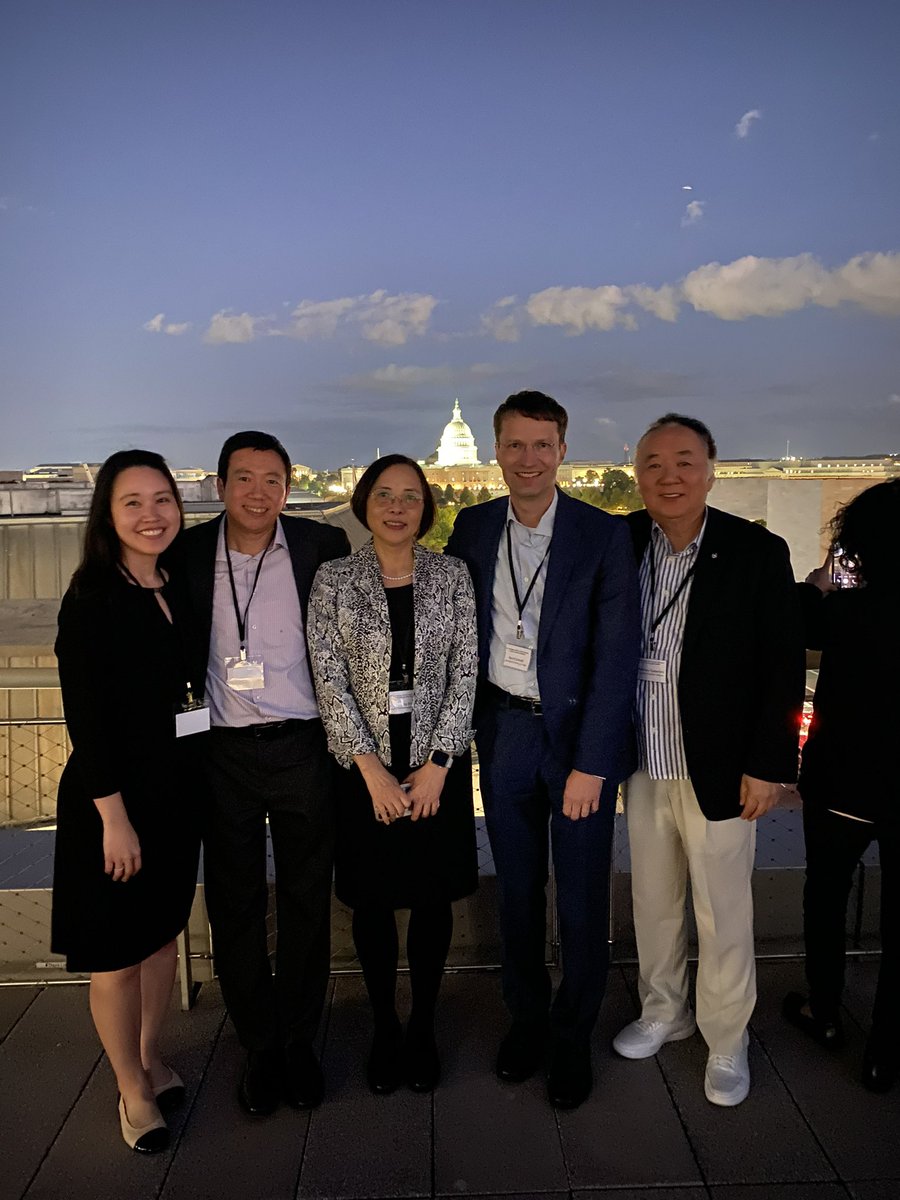 The 3rd Johns Hopkins DELTA Center Symposium was truly outstanding. Great to connect with friends at an amazing place <a href="/wxding1/">Wen-Xing Ding</a> <a href="/YasukoIwakiri/">Yasuko Iwakiri</a> <a href="/l_suthat/">Suthat Liangpunsakul</a> <a href="/UCSD_GI/">UCSD Gastroenterology</a>