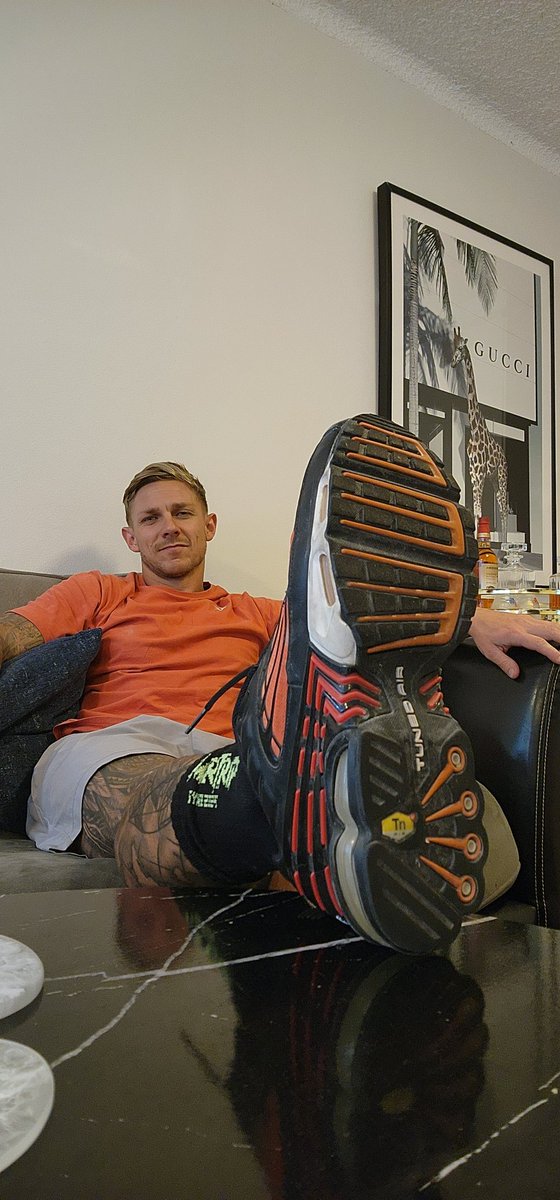 alphaJknight's tweet image. RT if you would have this tred imprinted on your body!