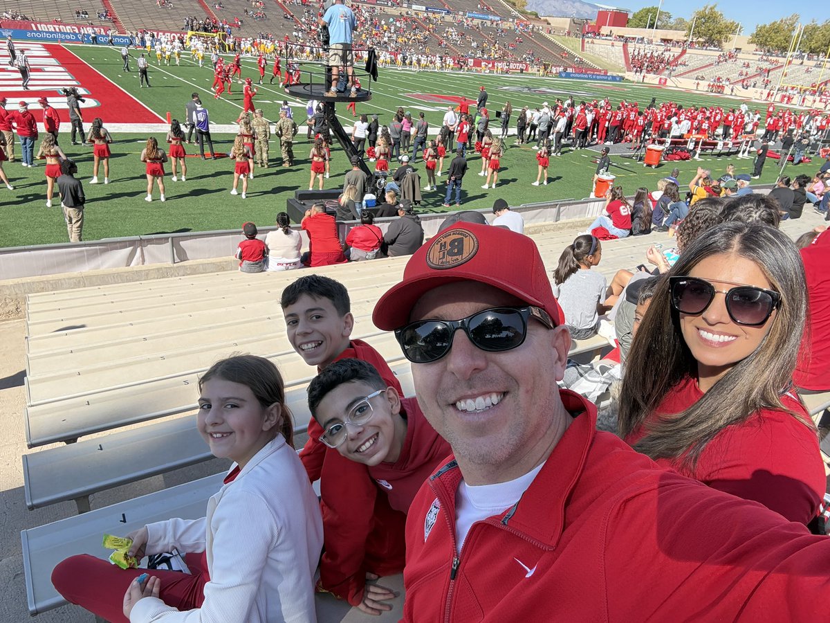 Go lobos beat the pokes! #golobos #lobonation