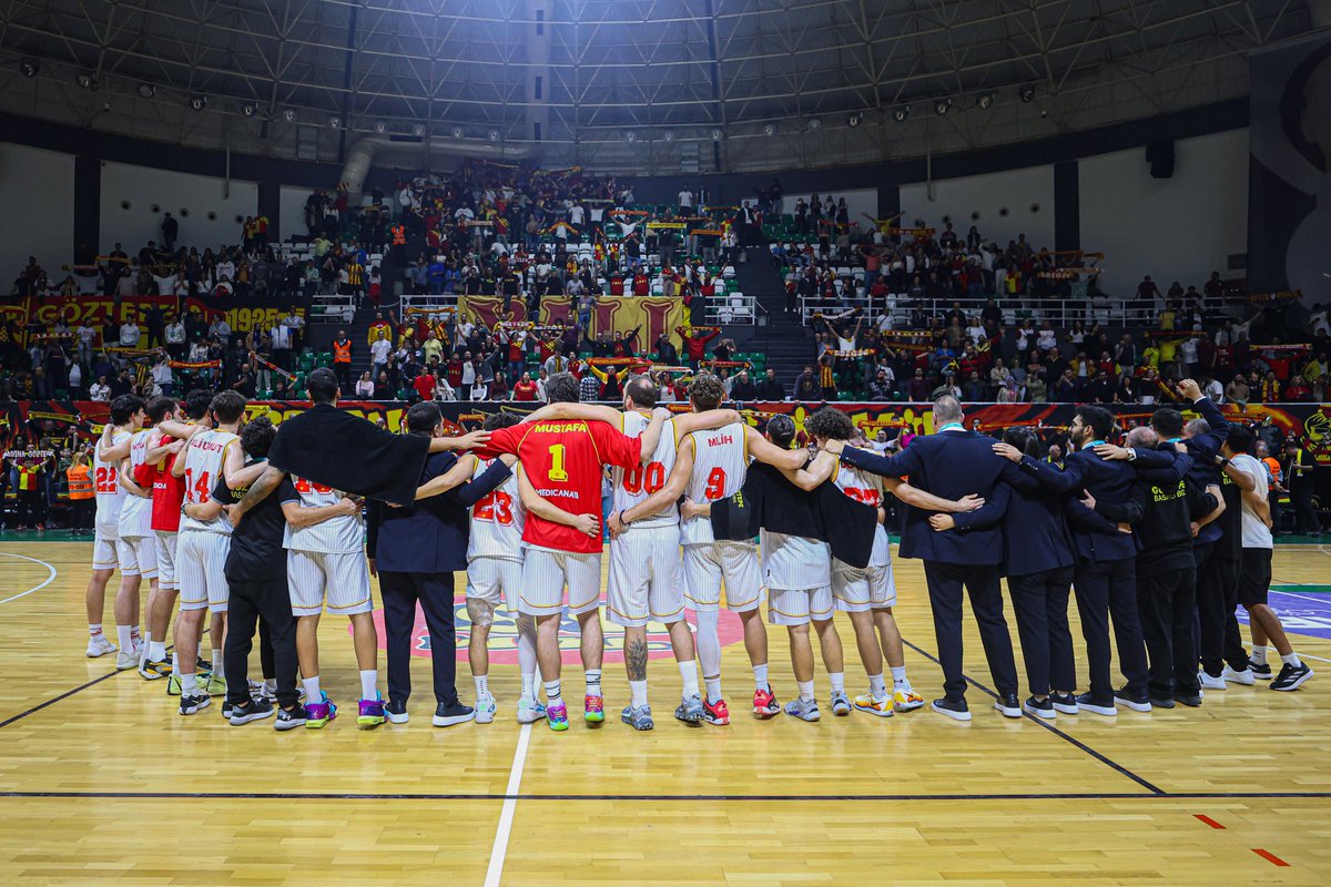 İyi Geceler Şanlı #Göztepe Taraftarı🔥

#GöztepeOlimpik #GöztepeBasketbol