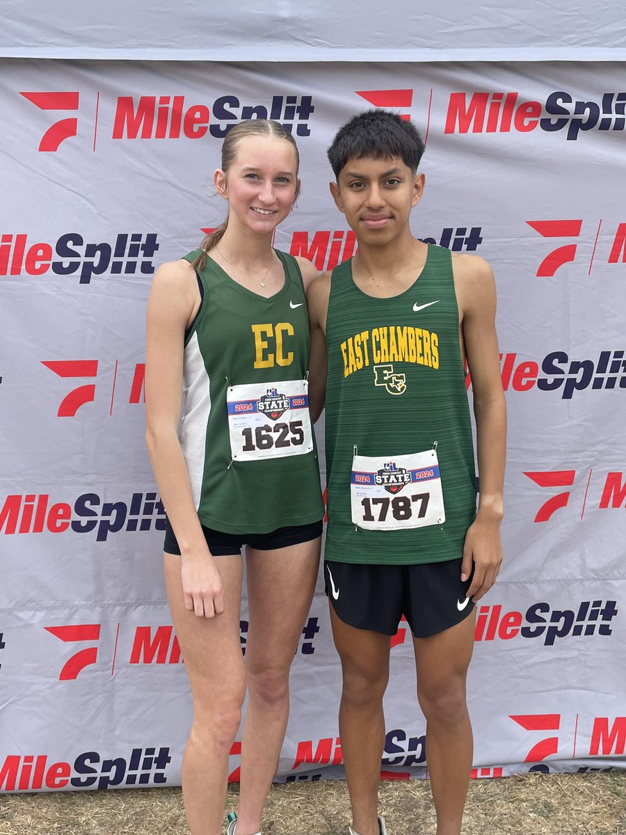 Mallory_f11's tweet photo. Such a good season this year! Ran a 12:48 at state (8 seconds from a pr) and couldn't be more excited abt how this season went! Going to miss this so much!! https://t.co/NqT6W7CjjC