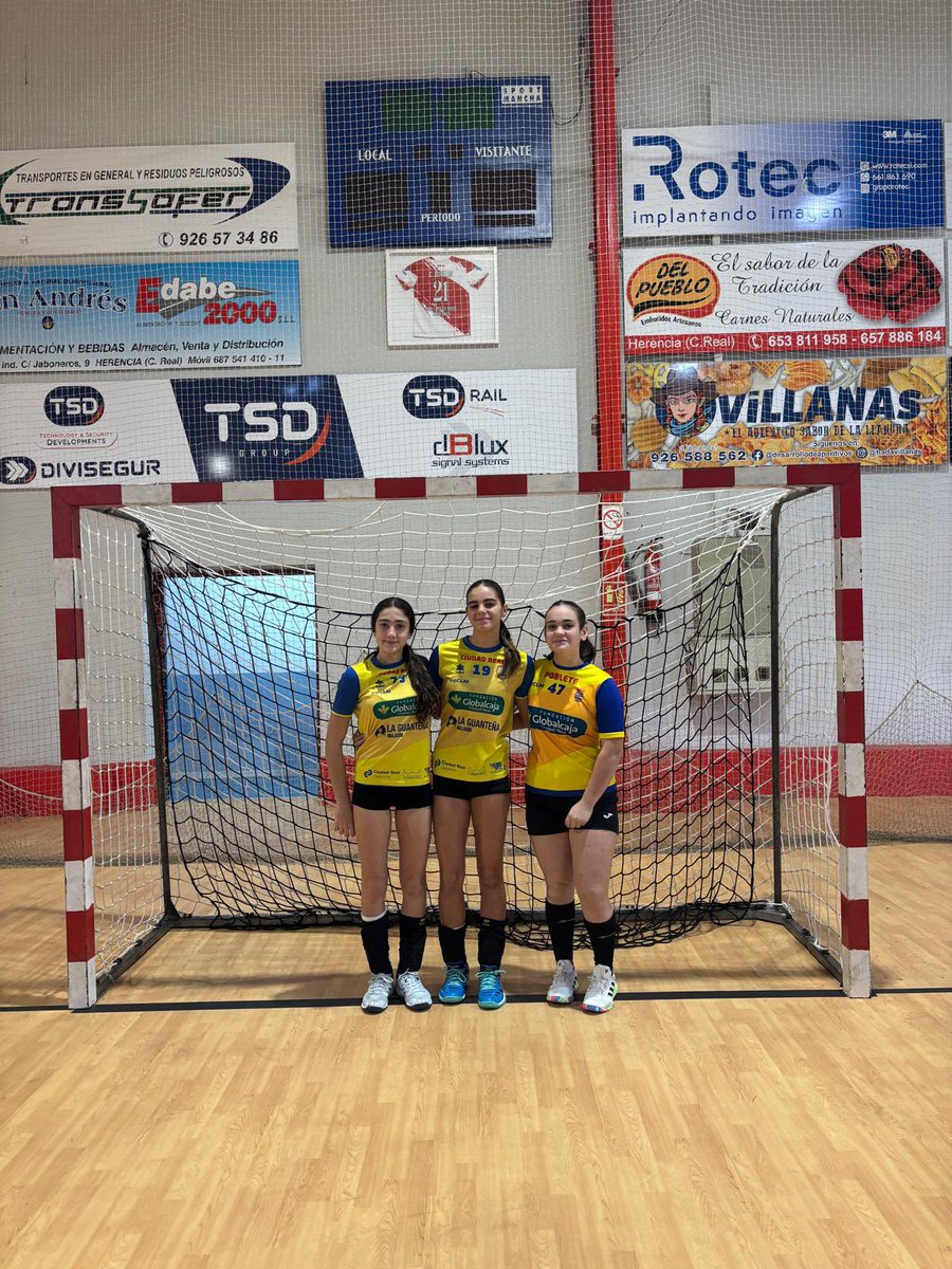 Nuestras jugadores Jimena, Inés y Carmen concentradas con la Selección Infantil de Castilla La Mancha.