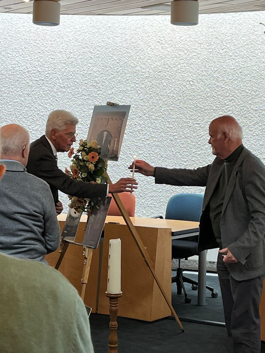 JanPommer's tweet photo. Jaarlijkse Vriendendag van de Gedenkplaats Kamp Haaren met een kranslegging en het ontsteken van een kaars https://t.co/ZIFOCQGnt8
