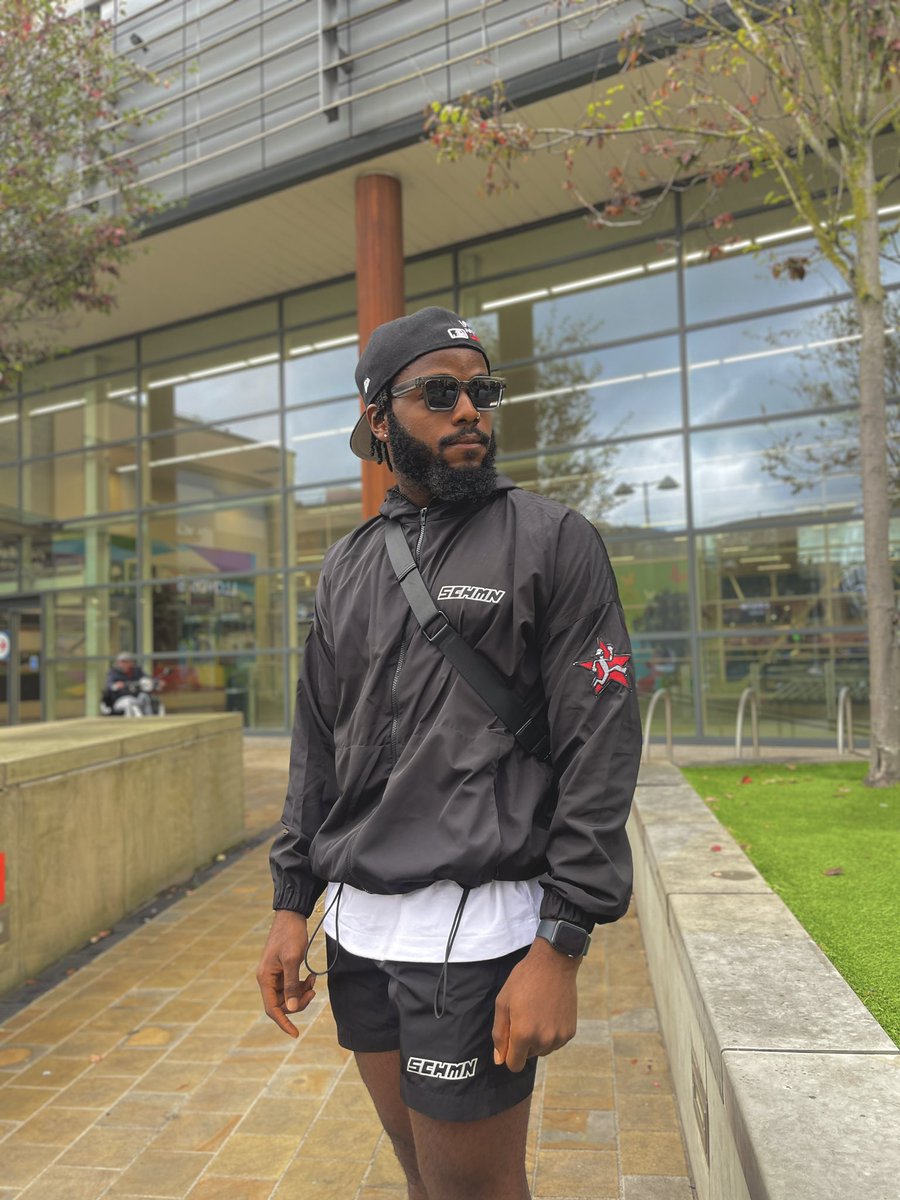 foreverschmn's tweet photo. schmn activewear 🥷 https://t.co/H7PtnwalqG
