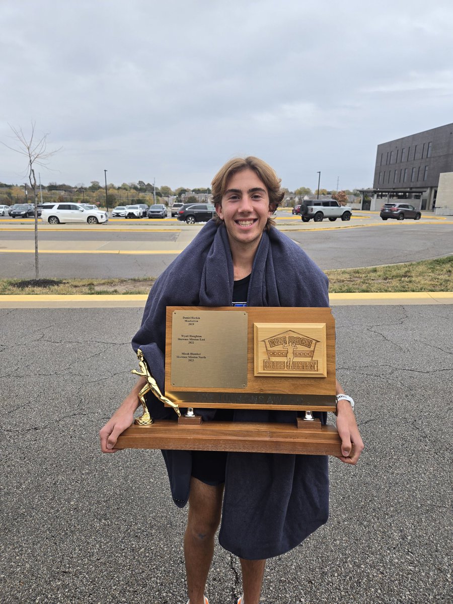Braxton Theel, your 2024 6A Cross Country State Champion! <a href="/ADButlerOW/">ADButlerOW</a> <a href="/owlxc/">Olathe West XC</a>