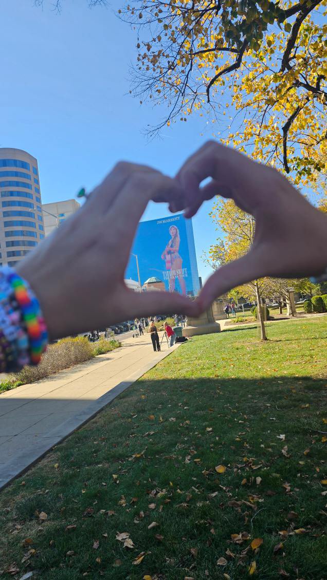 chloe_creque's tweet photo. My aunt &amp; I drove 3 hours to Indy this morning w/ no tickets &amp; we are still holding out hope to get some! She has never been to a Taylor concert &amp; we have been fans since debut!! Came dressed as #debutation bc in the clurb we all clowns!!🤡 🫶🏻 @taylornation13 @erastourticketz https://t.co/Vo4iCy5cJK