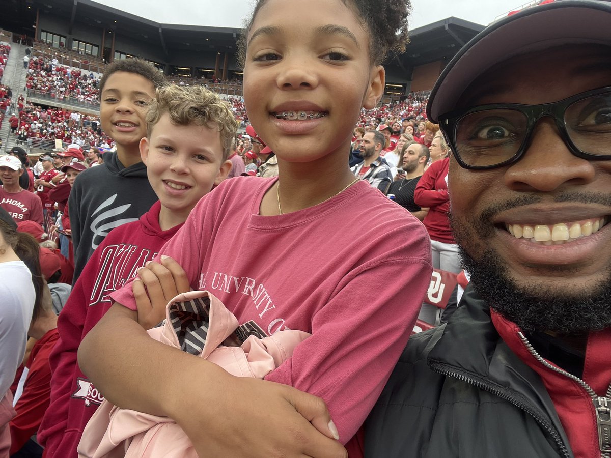 Dr. Karlos K. Hill tweet media