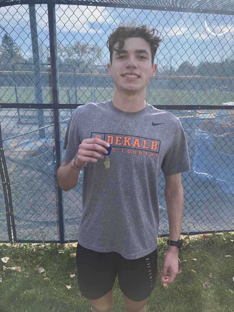 Congratulations to Jacob Barraza for the Winning the IHSA Lake Park XC Sectional Meet!  Good luck at State next week!!  #1Barb