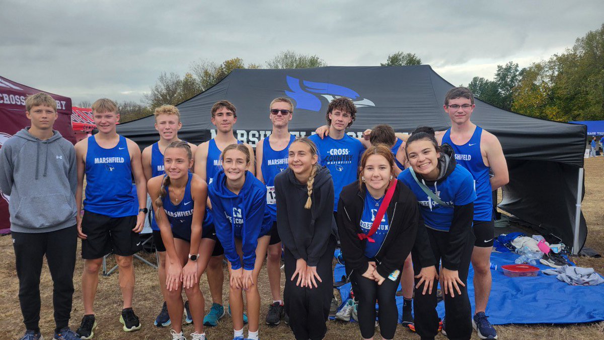 MarshfieldXC's tweet photo. That’s a wrap on the ‘24 XC season! This group has pushed hard, never quit, and bought in. The times they put up this season reflected that. We are proud. 
#BlueJayPride 
#MIM 
@MarshfieldActi1 @MfieldMail @OzarksOzone @scoreboardguy https://t.co/MspGSXOolN
