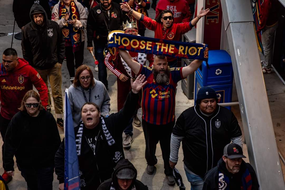 rslriotbrigade's tweet photo. LFG BOYS!!! WE ARE ALL WITH YOU!!! #GORSL #RSL @Chichoarango @realsaltlake https://t.co/07BsNGdIyX