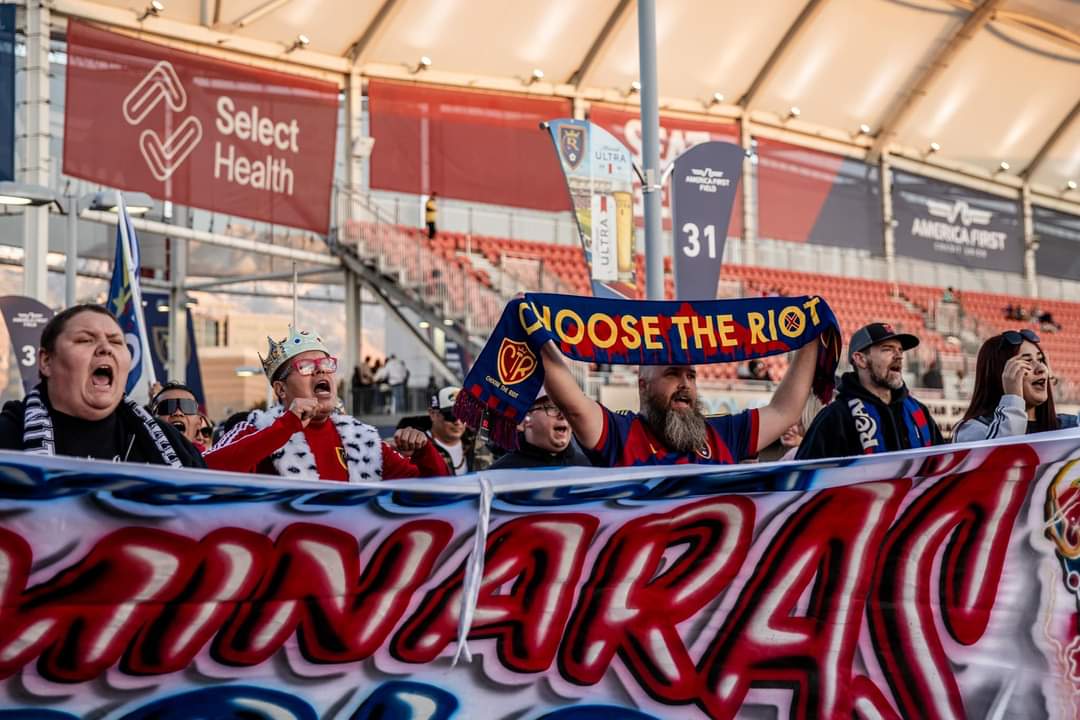 rslriotbrigade's tweet photo. LFG BOYS!!! WE ARE ALL WITH YOU!!! #GORSL #RSL @Chichoarango @realsaltlake https://t.co/07BsNGdIyX