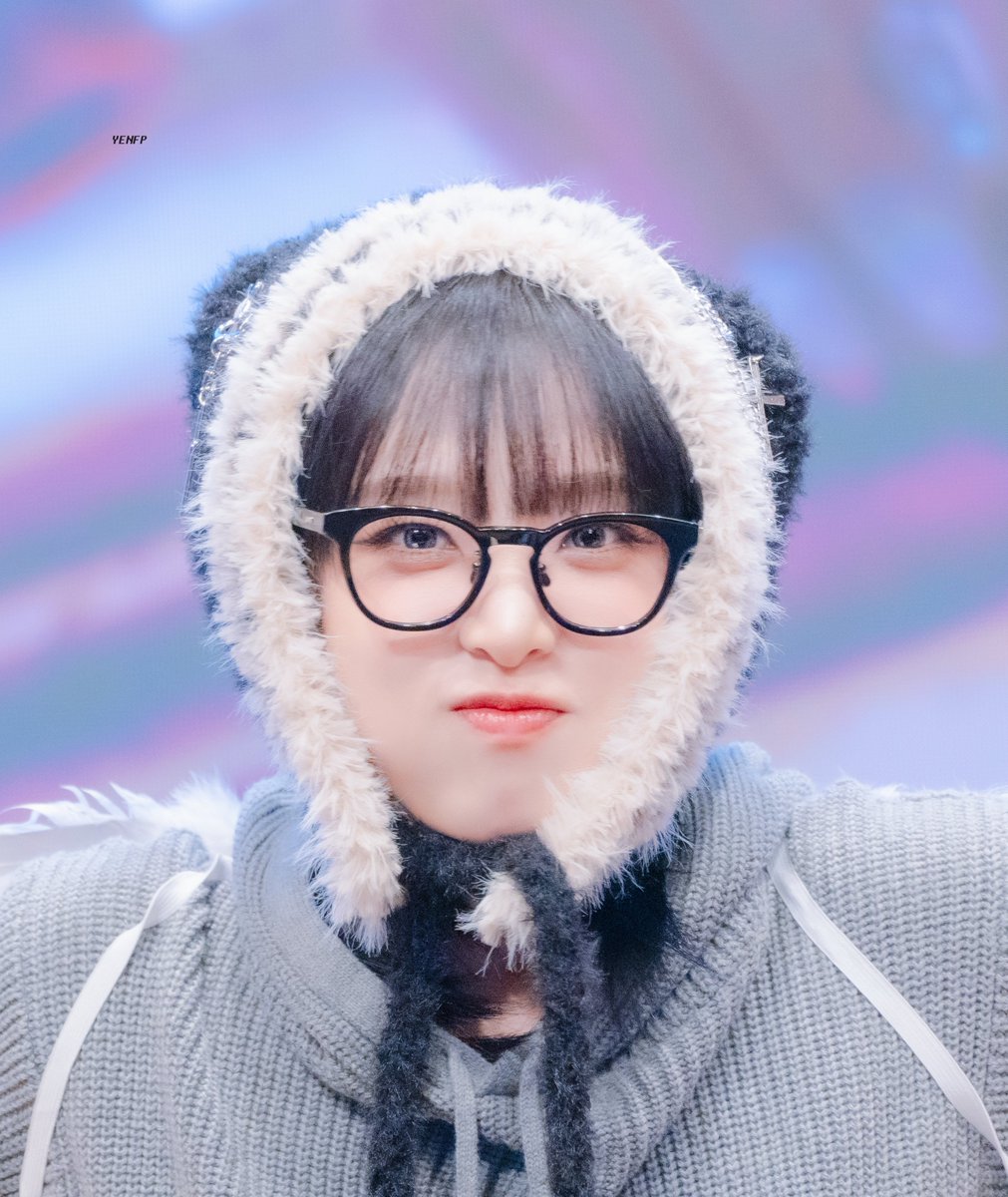 241102 애플뮤직 네모네모 팬사인회

#최예나 #예나 #YENA #네모네모