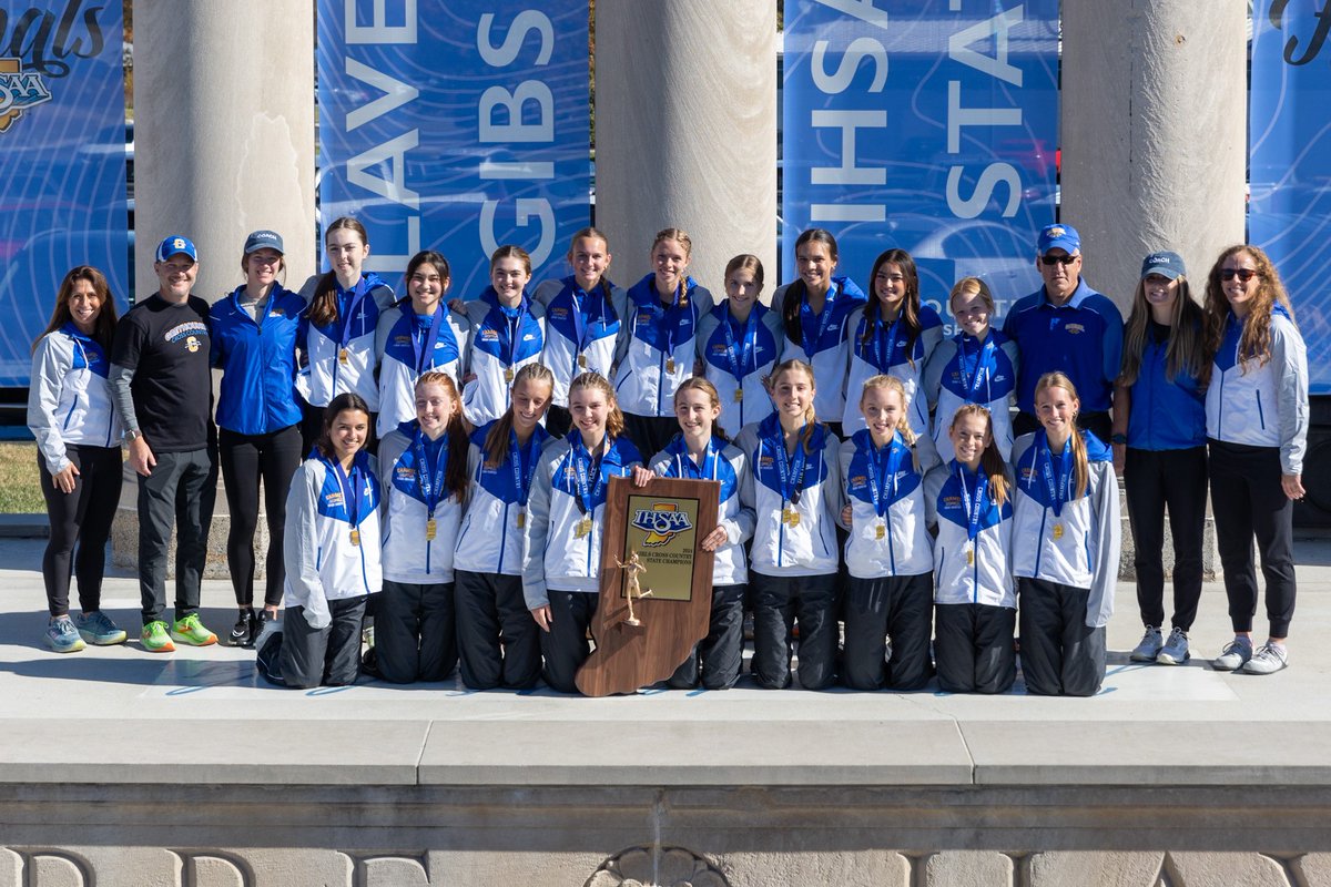 Congratulations to the Carmel Greyhounds, this year's #IHSAA Cross Country State Champions! 
🏆🎽🟦🟨 <a href="/carmelathletics/">Jim Inskeep</a> <a href="/INTrackCCAssoc/">IATCCC</a>