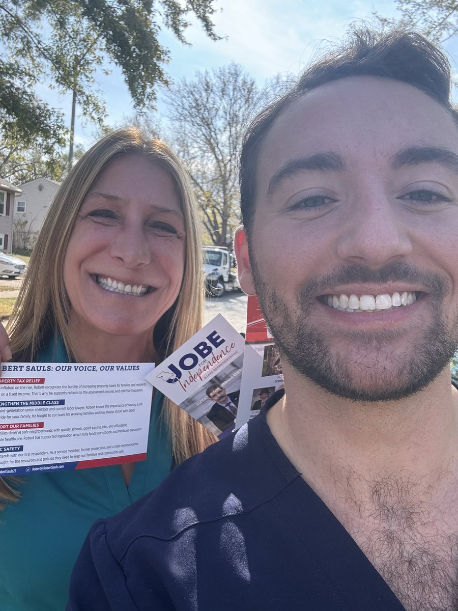 Patty4MO's tweet photo. The volunteers turned out this morning! Great day on the doors with a new door knocking partner, Charlie, in Independence for @RobertESauls @crystal_quade @ Will Jobe. #GOTV #VoteBlue #ElectionDay #MOSen #MOLeg #MOGov #Patty4MO #TeamPatty https://t.co/AsMNsA28dk
