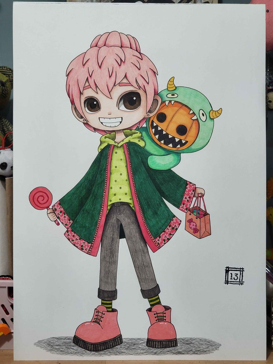 "Can we eat our Halloween candy now?" 
Got the Halloween critter illustration coloured ^__^
.
.
#windsornewton #fabercastell #molotowmarkers #pencilillustration #art #illustrations